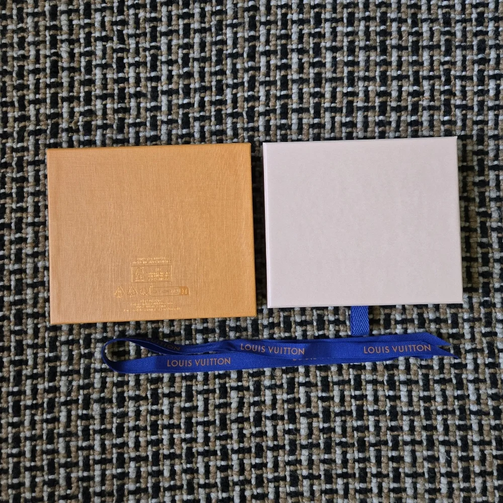 Louis Vuitton Box - Picture 3 of 3